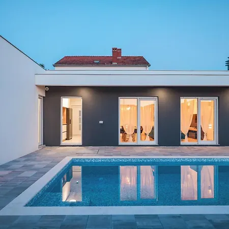 Villa La Reina House - Private Heated Pool Bibinje Exterior foto