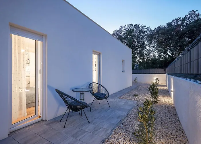 La Reina House - Private Heated Pool