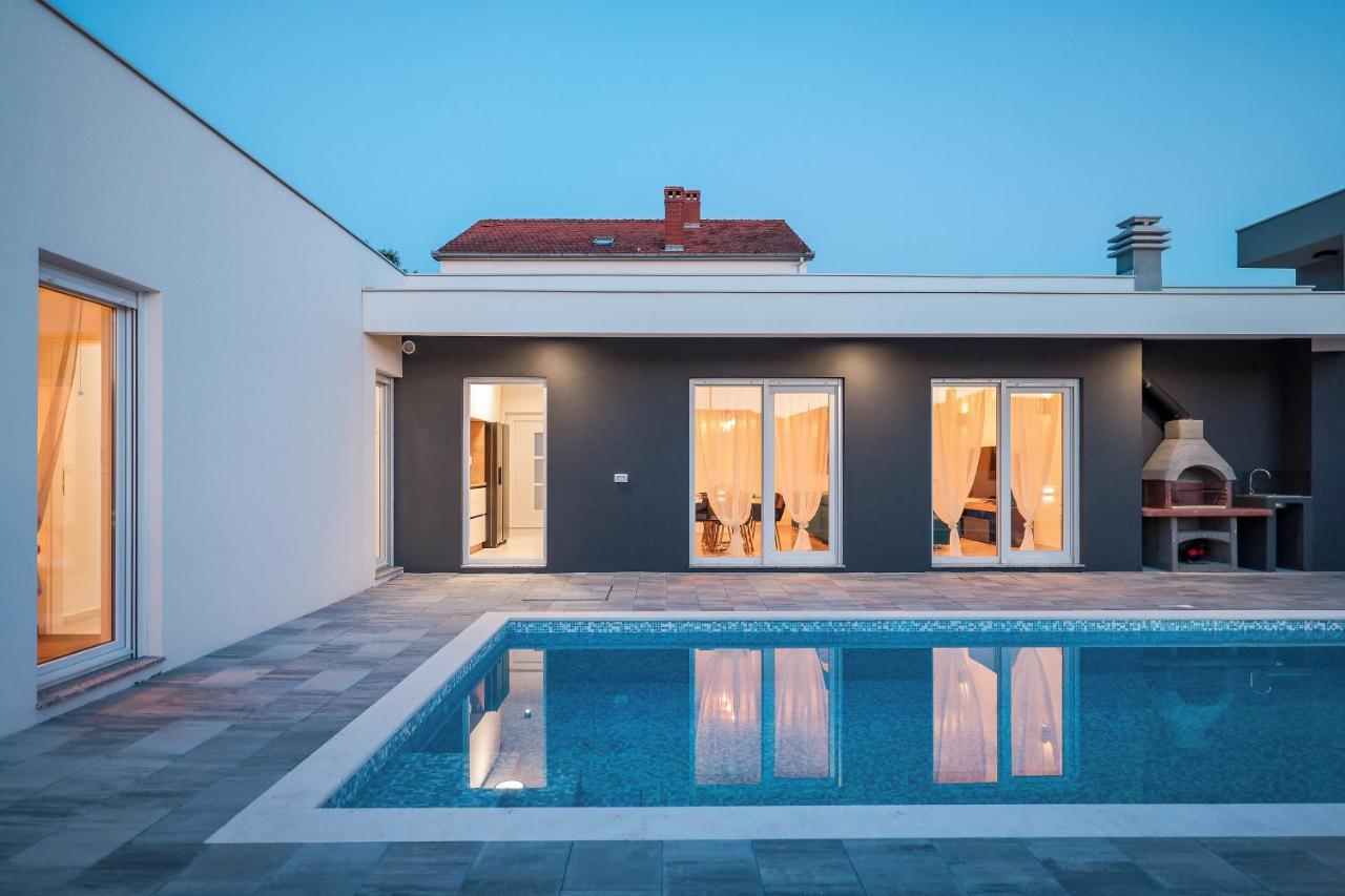 La Reina House - Private Heated Pool * Bibinje