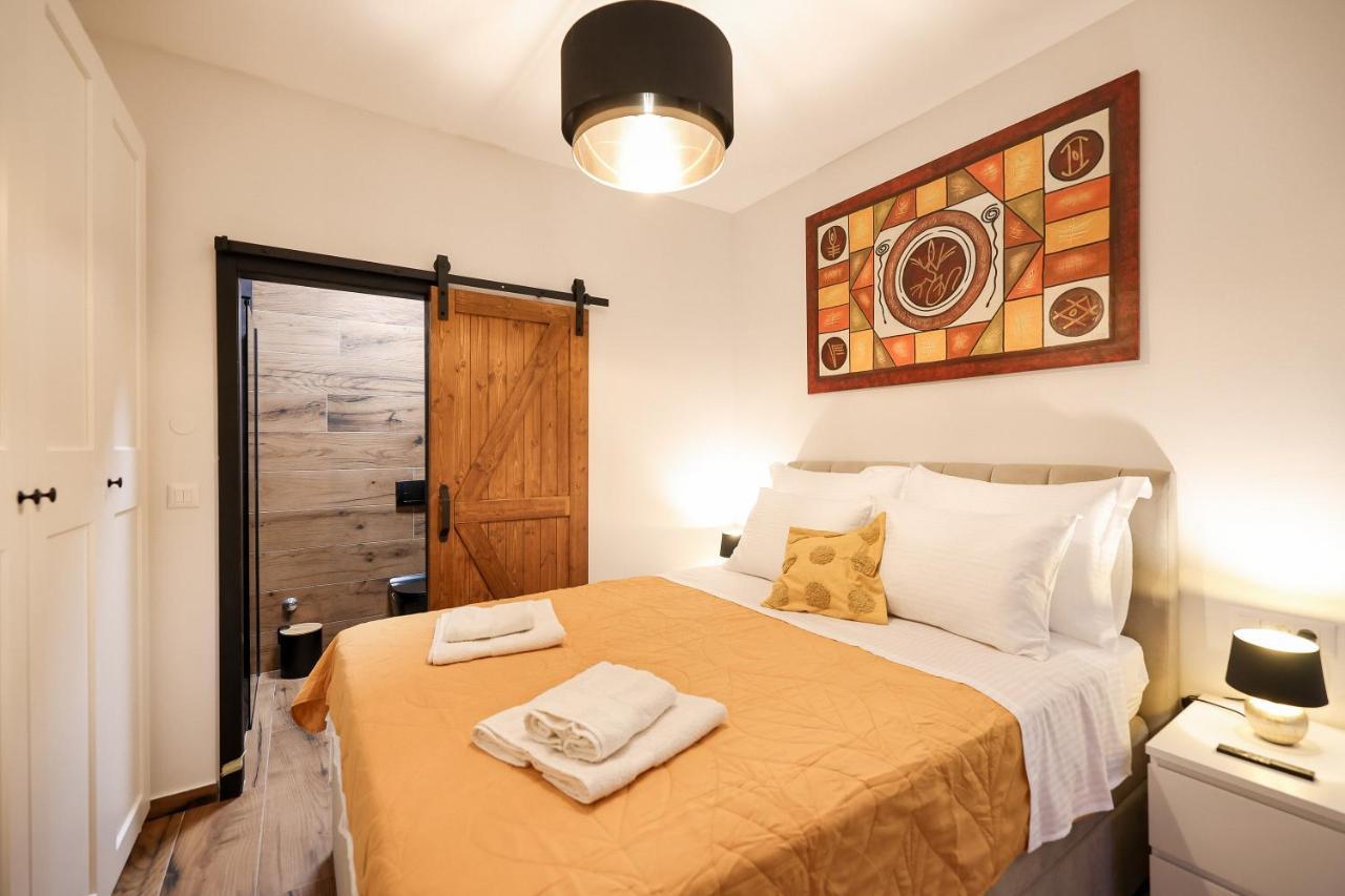 La Reina House - Private Heated Pool Villa