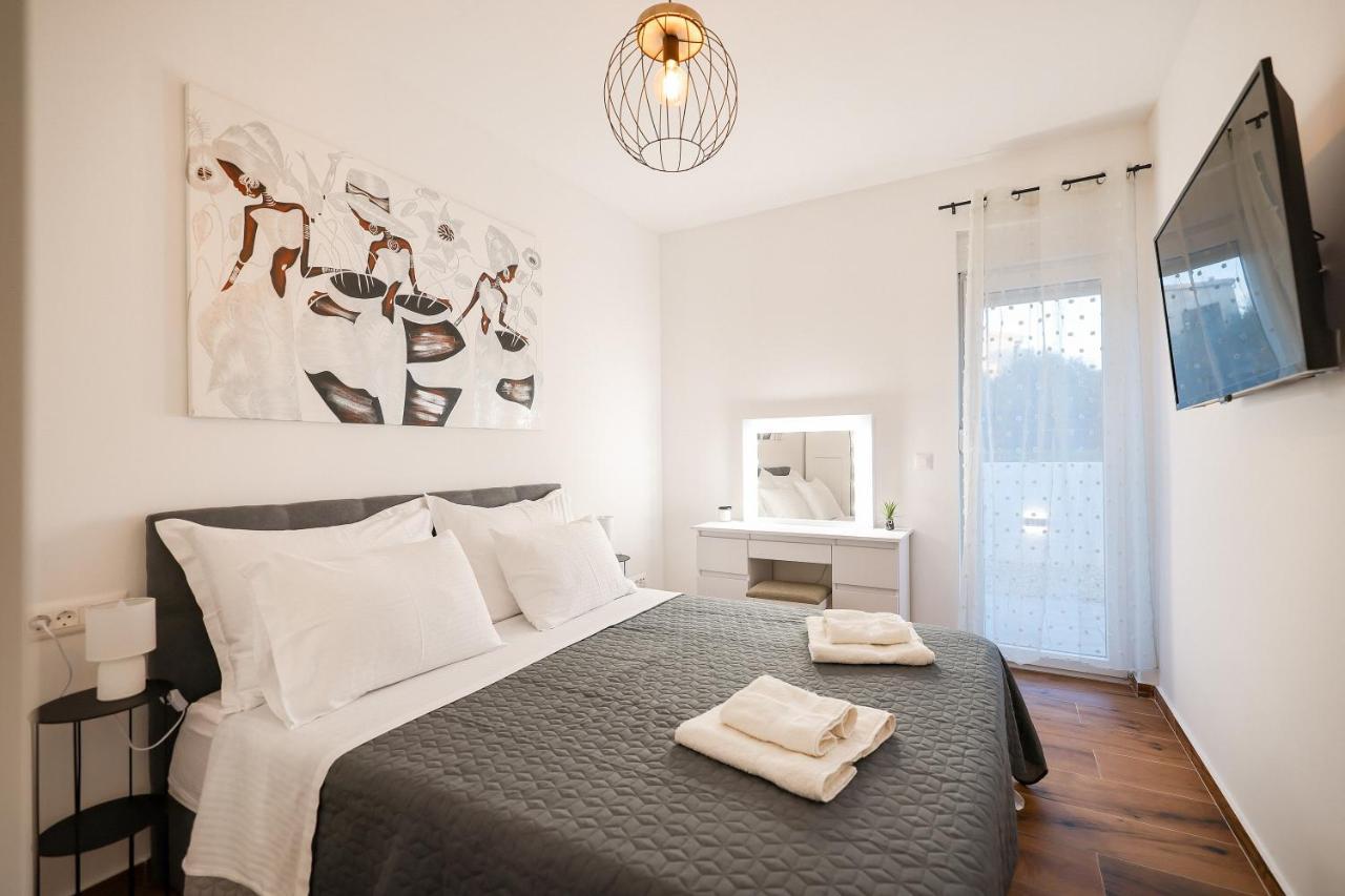 La Reina House - Private Heated Pool Villa